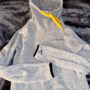 Nike LiveStrong pullover